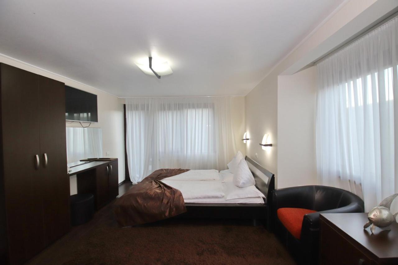 Complex Cochet Hotel Buşteni Exterior foto