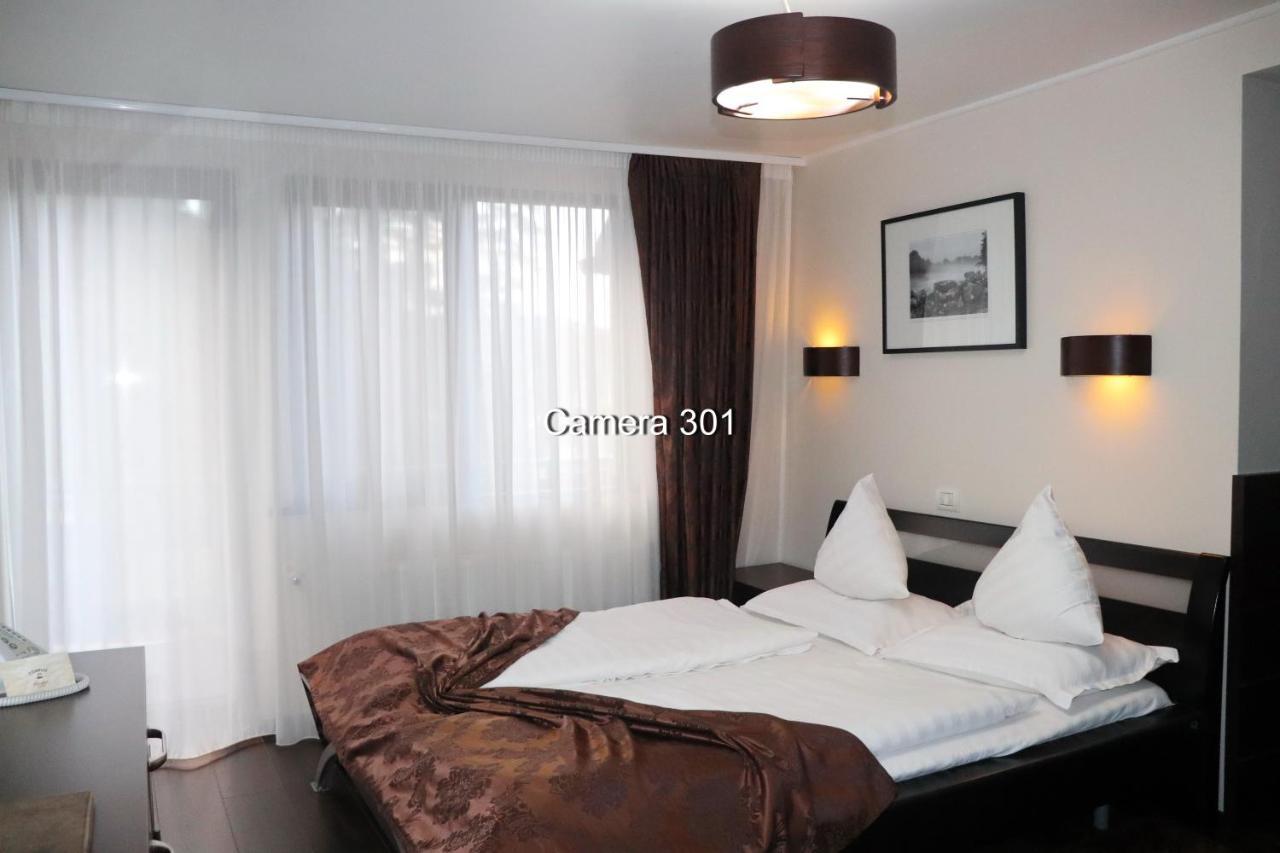 Complex Cochet Hotel Buşteni Exterior foto