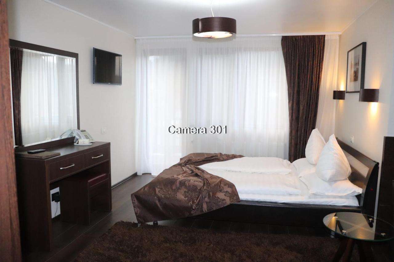 Complex Cochet Hotel Buşteni Exterior foto