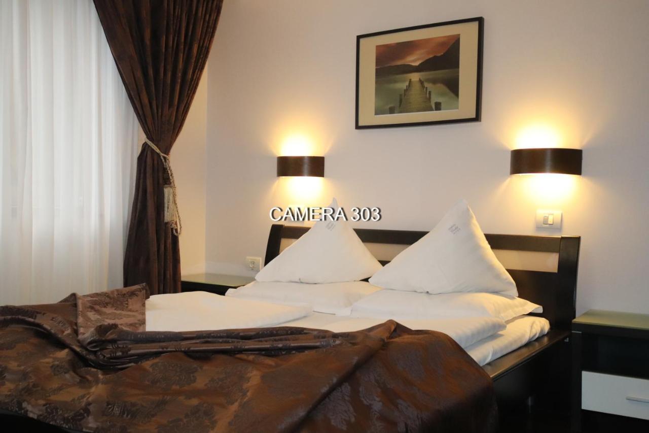 Complex Cochet Hotel Buşteni Exterior foto