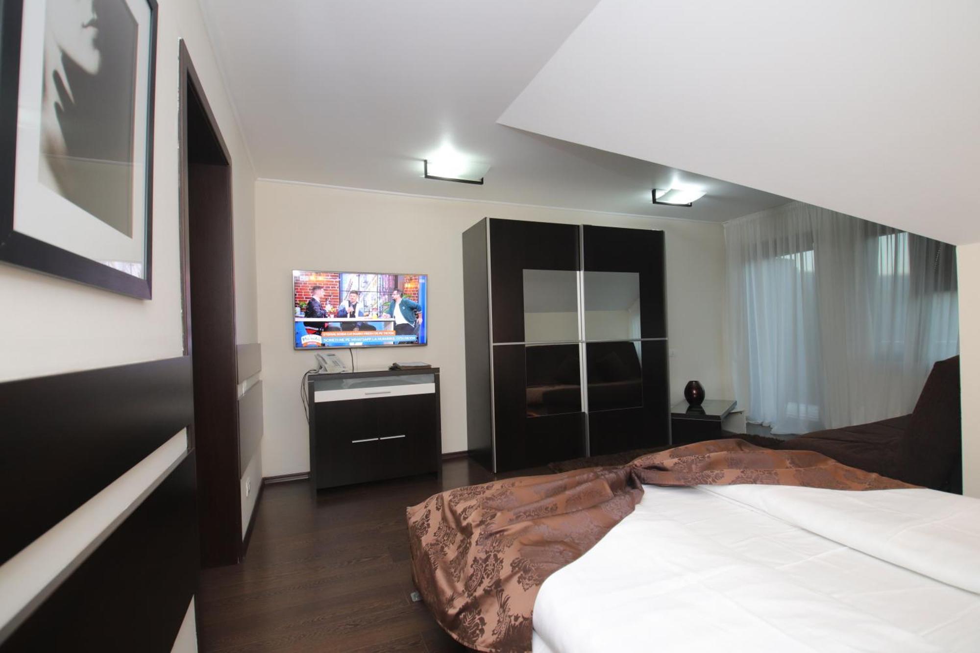 Complex Cochet Hotel Buşteni Exterior foto