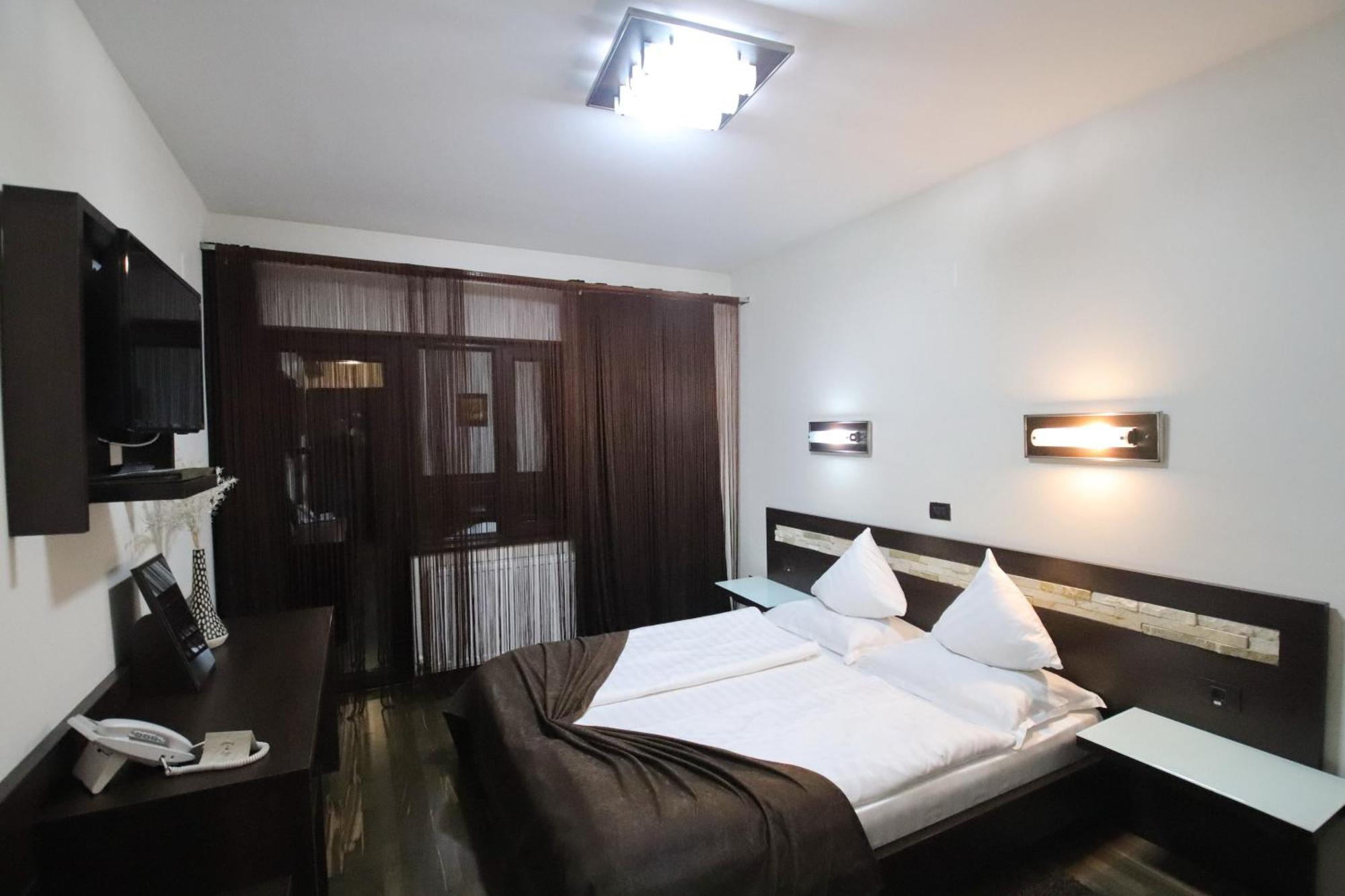 Complex Cochet Hotel Buşteni Exterior foto