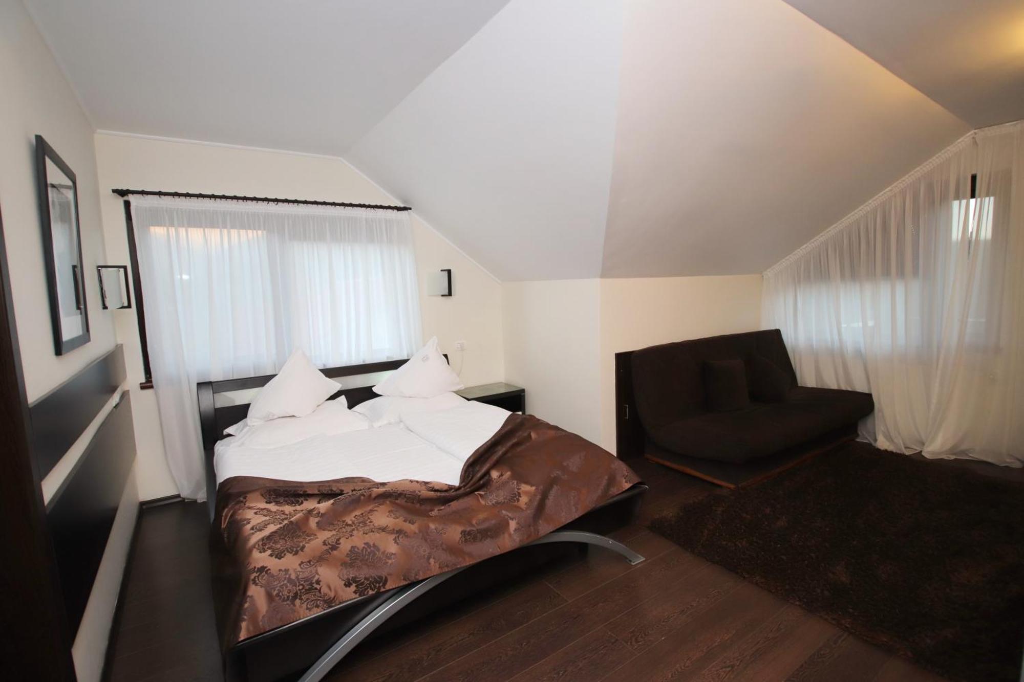 Complex Cochet Hotel Buşteni Exterior foto