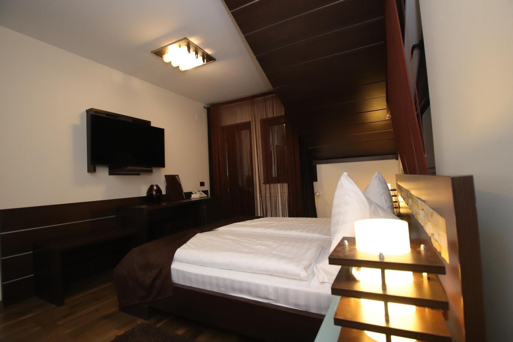 Complex Cochet Hotel Buşteni Exterior foto
