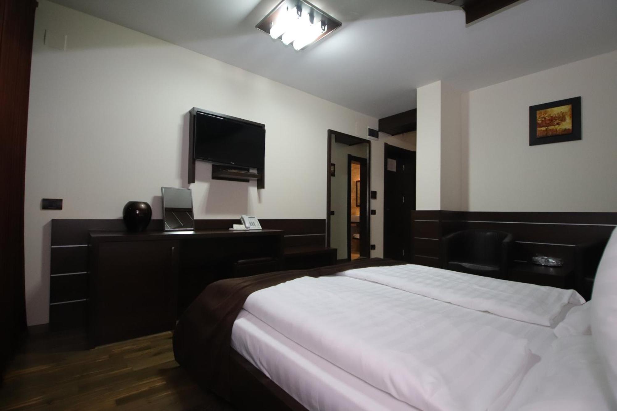 Complex Cochet Hotel Buşteni Exterior foto