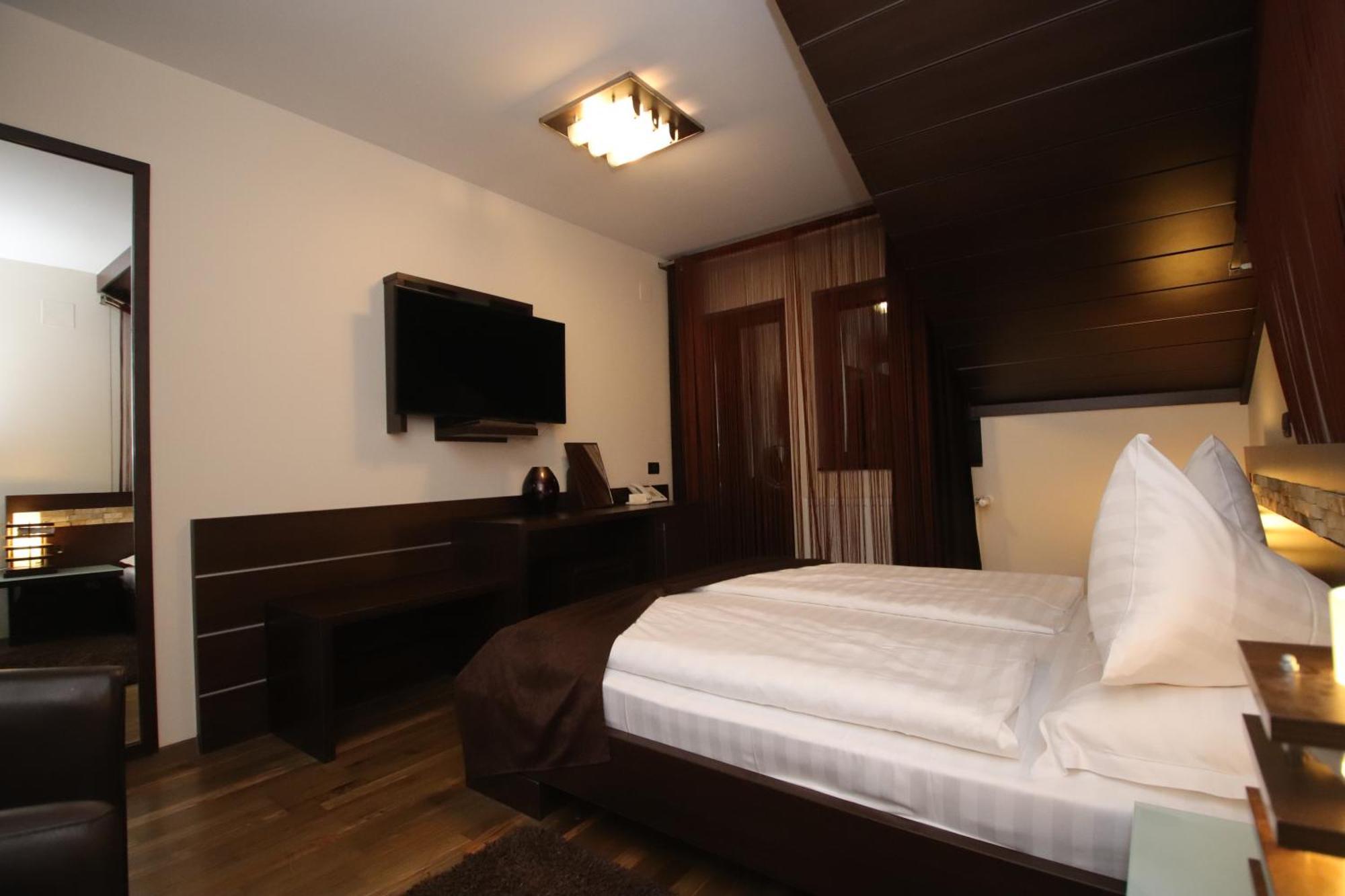Complex Cochet Hotel Buşteni Exterior foto