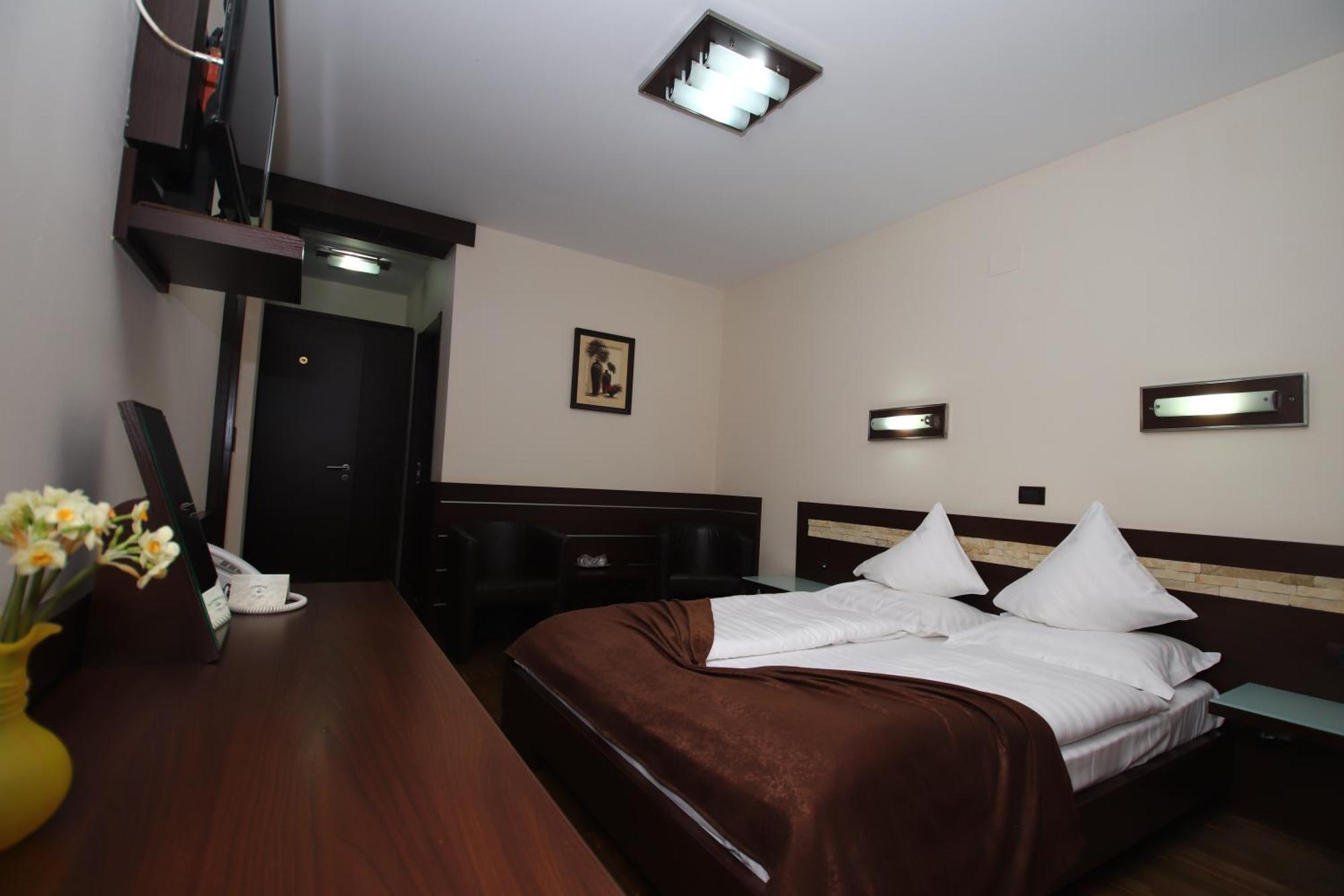 Complex Cochet Hotel Buşteni Exterior foto