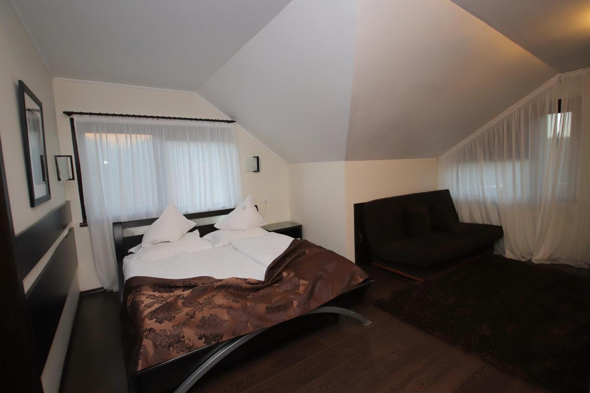 Complex Cochet Hotel Buşteni Exterior foto
