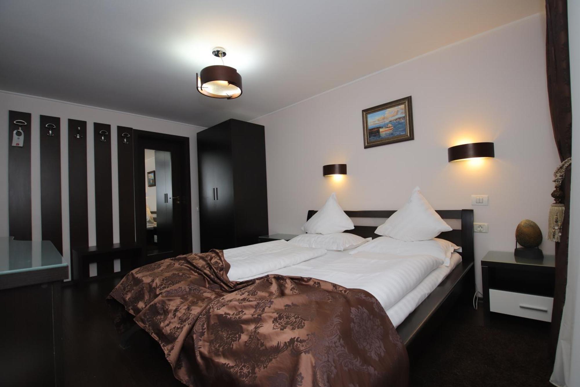 Complex Cochet Hotel Buşteni Exterior foto